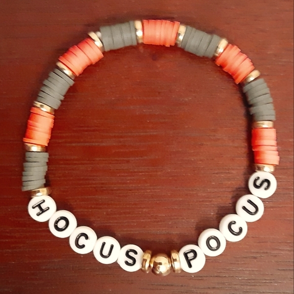 🎃 HOCUS POCUS Beaded Bracelet Set - Picture 2 of 4